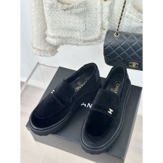 Chanel Low Shoes